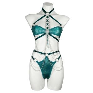 Honeiibeth Delphine Set